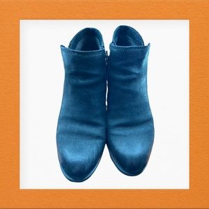 Miz Mooz leather booties. Size 40